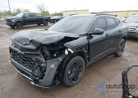 2024 Chevrolet Trax Fwd Activ z USA, uszkodzony, nr VIN KL77LKE2XRC163372